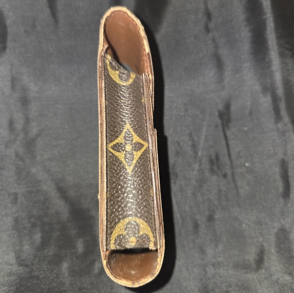 Louis Vuitton Authentic Monogram Mini Pouch - Picture 5 of 8